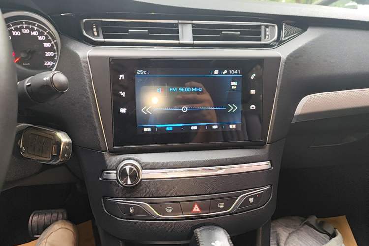 Used Peugeot 408 2019 360THP Automatic Luxury Edition China VI Standard Audio And AC Panel