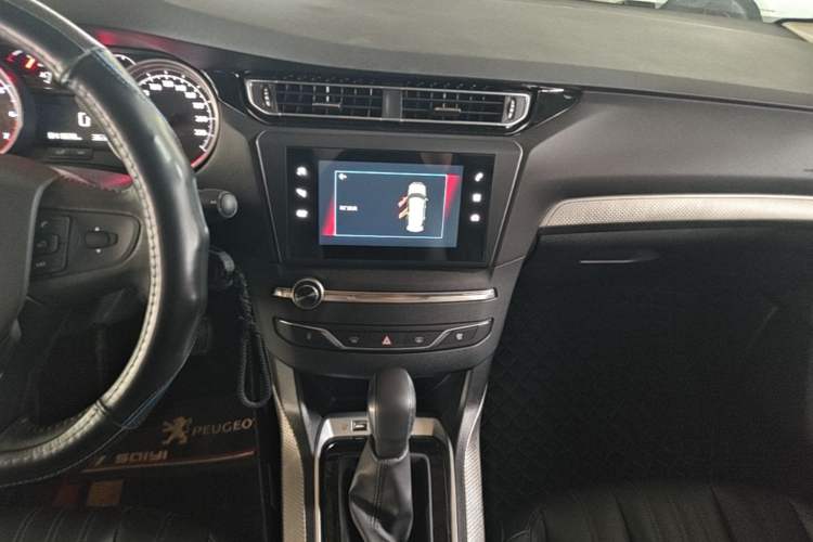 Used Peugeot 408 2019 360THP Automatic Prestige Edition China VI Standard Audio And AC Panel