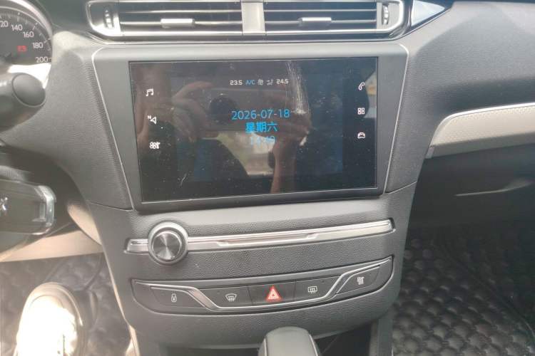 Used Peugeot 408 2019 360THP Automatic Luxury Edition China VI Standard Audio And AC Panel