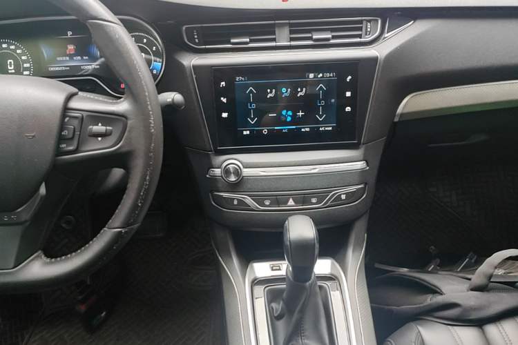 Used Peugeot 408 2019 360THP Automatic Luxury Edition China VI Standard Audio And AC Panel