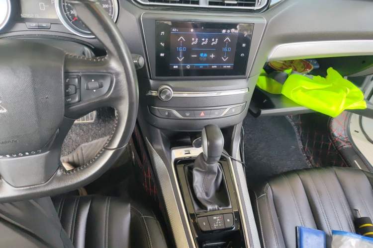 Used Peugeot 408 2019 350THP Automatic Luxury Edition China V Standard Audio And AC Panel