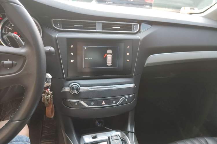 Used Peugeot 408 2019 230THP Automatic Luxury Edition China VI Standard Audio And AC Panel