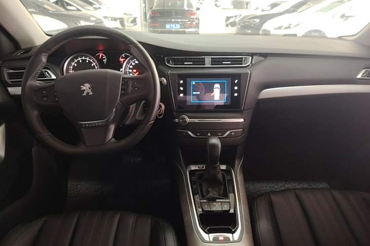 Used Peugeot 408 2019 360THP Automatic Luxury Edition China VI Standard Center Console