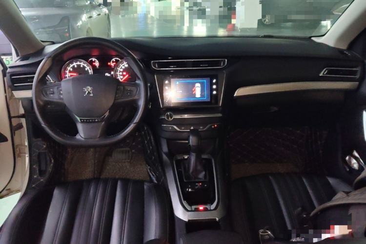 Used Peugeot 408 2019 360THP Automatic Luxury Edition China VI Standard Center Console