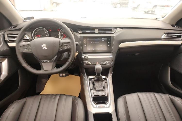 Used Peugeot 408 2019 350THP Automatic Luxury Edition China V Standard Center Console