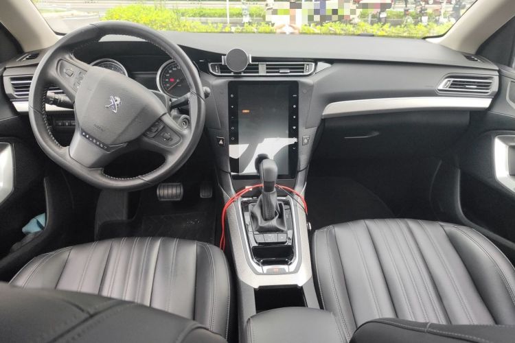 Used Peugeot 408 2019 230THP Automatic Luxury Edition China V Standard Center Console