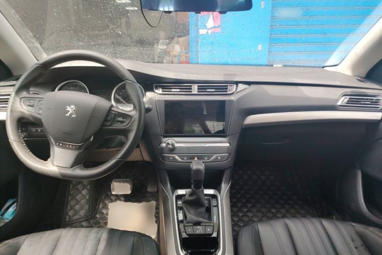 Used Peugeot 408 2019 360THP Automatic Luxury Edition China VI Standard Center Console