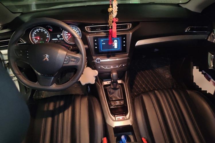 Used Peugeot 408 2019 230THP Automatic Luxury Edition China V Standard Center Console