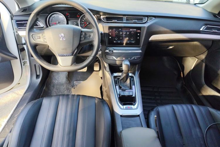 Used Peugeot 408 2019 350THP Automatic Luxury Edition China V Standard Center Console
