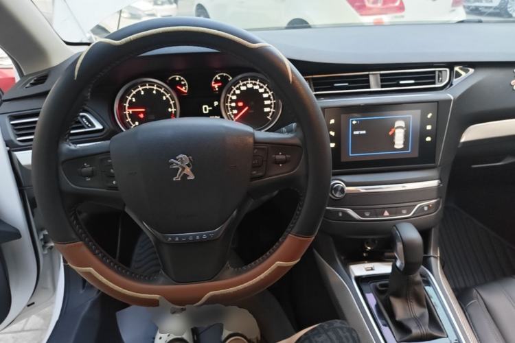 Used Peugeot 408 2019 350THP Automatic Luxury Edition China V Standard Center Console