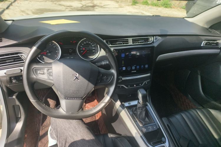 Used Peugeot 408 2019 360THP Automatic Luxury Edition China VI Standard Center Console