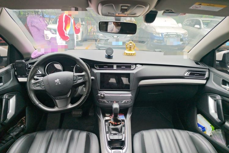 Used Peugeot 408 2019 360THP Automatic Luxury Edition China VI Standard Center Console