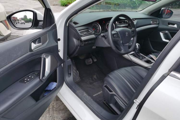 Used Peugeot 408 2019 360THP Automatic Luxury Edition China VI Standard Driver Seat