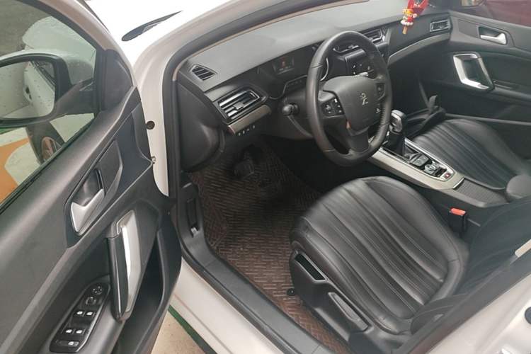 Used Peugeot 408 2019 360THP Automatic Luxury Edition China VI Standard Driver Seat