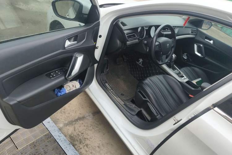 Used Peugeot 408 2019 360THP Automatic Luxury Edition China VI Standard Driver Seat