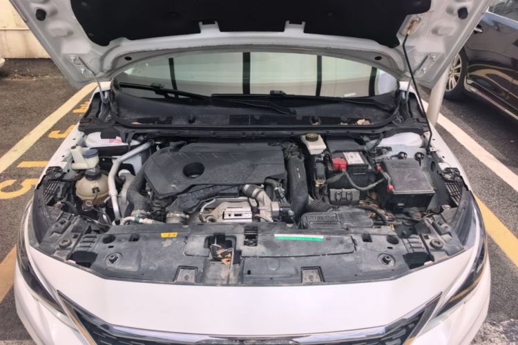 Used Peugeot 408 2019 360THP Automatic Luxury Edition China VI Standard Engine Bay