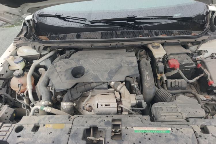 Used Peugeot 408 2019 360THP Automatic Luxury Edition China VI Standard Engine Bay