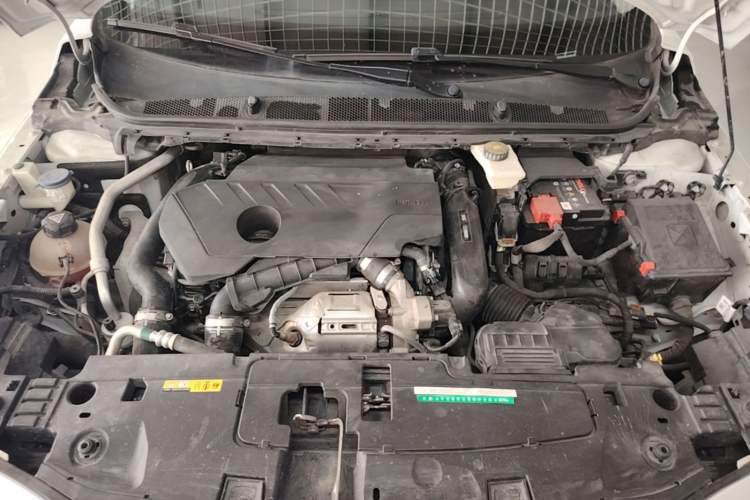 Used Peugeot 408 2019 360THP Automatic Luxury Edition China VI Standard Engine Bay