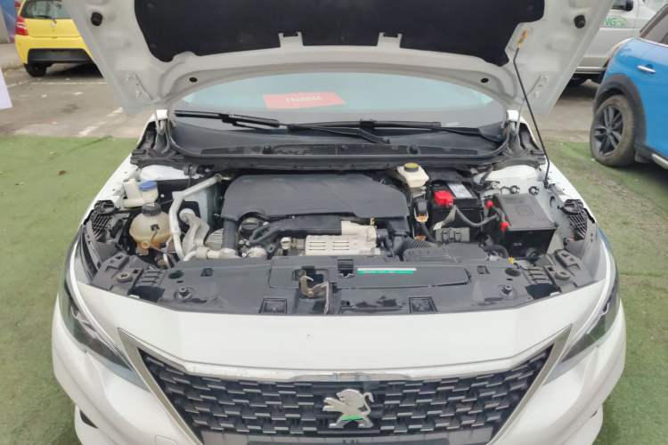 Used Peugeot 408 2019 230THP Automatic Luxury Edition China VI Standard Engine Bay