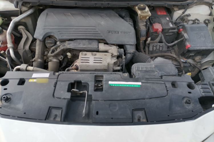 Used Peugeot 408 2019 230THP Automatic Luxury Edition China VI Standard Engine Bay