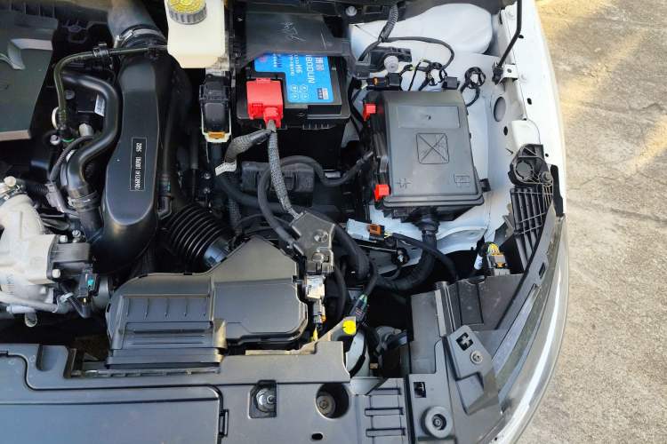 Used Peugeot 408 2019 350THP Automatic Luxury Edition China V Standard Engine Bay Left