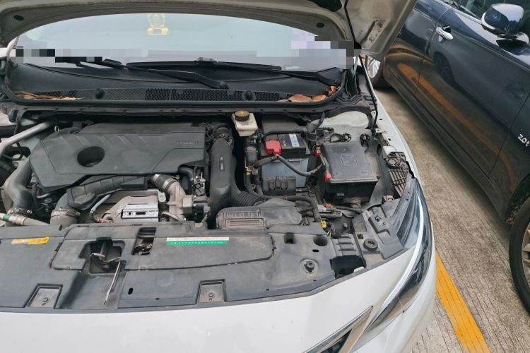 Used Peugeot 408 2019 360THP Automatic Luxury Edition China VI Standard Engine Bay Left
