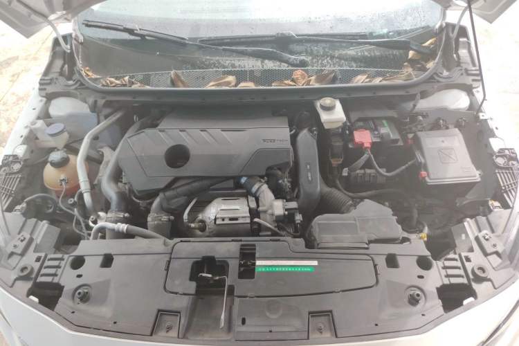 Used Peugeot 408 2019 360THP Automatic Luxury Edition China VI Standard Engine Bay