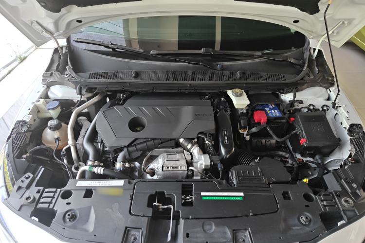 Used Peugeot 408 2019 360THP Automatic Luxury Edition China VI Standard Engine Bay