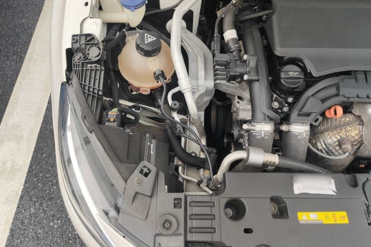 Used Peugeot 408 2019 230THP Automatic Luxury Edition China V Standard Engine Bay Right