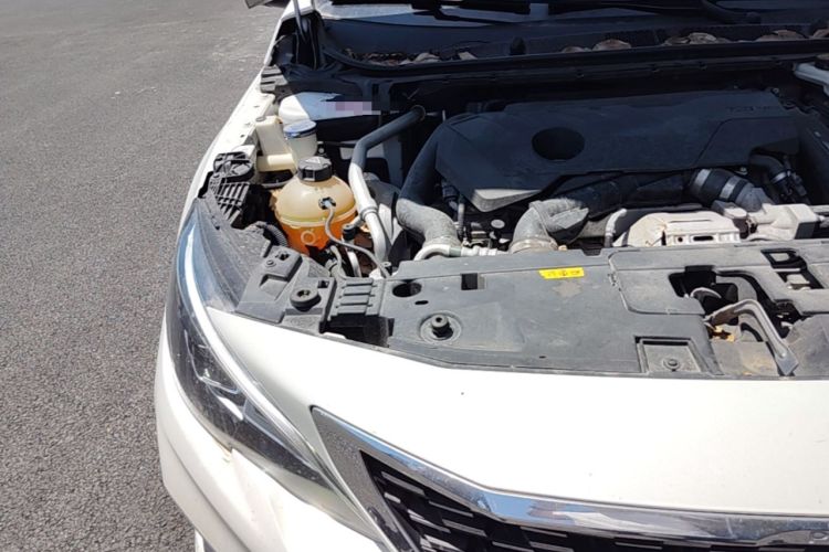 Used Peugeot 408 2019 360THP Automatic Luxury Edition China VI Standard Engine Bay Right