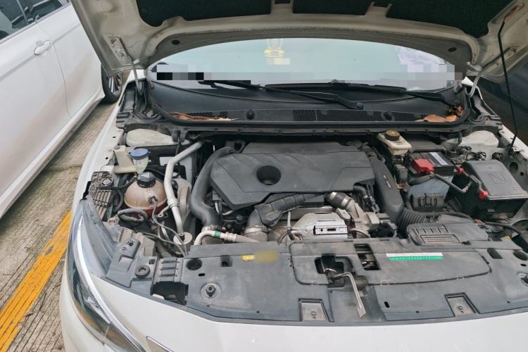 Used Peugeot 408 2019 360THP Automatic Luxury Edition China VI Standard Engine Bay Right
