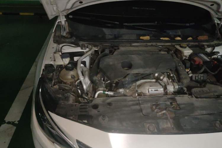 Used Peugeot 408 2019 360THP Automatic Luxury Edition China VI Standard Engine Bay Right