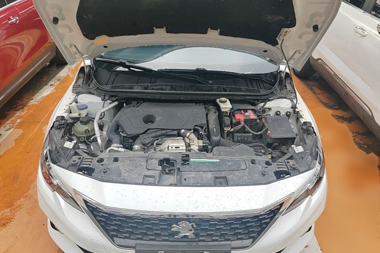 Used Peugeot 408 2019 360THP Automatic Luxury Edition China VI Standard Engine Bay