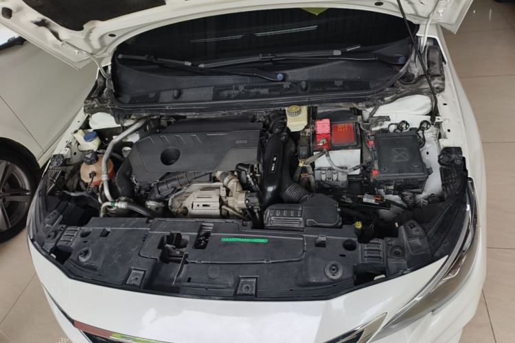 Used Peugeot 408 2019 360THP Automatic Luxury Edition China VI Standard Engine Bay