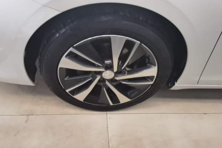 Used Peugeot 408 2019 230THP Automatic Luxury Edition China V Standard Exterior 2