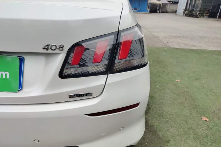 Used Peugeot 408 2019 230THP Automatic Luxury Edition China VI Standard Exterior 2