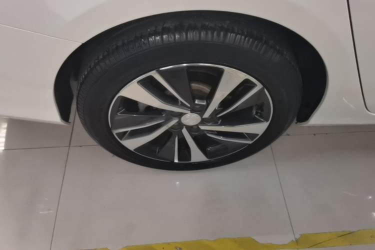 Used Peugeot 408 2019 230THP Automatic Luxury Edition China V Standard Exterior 3