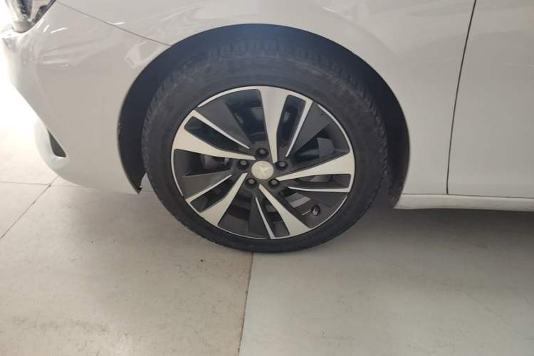Used Peugeot 408 2019 360THP Automatic Luxury Edition China VI Standard Exterior 4