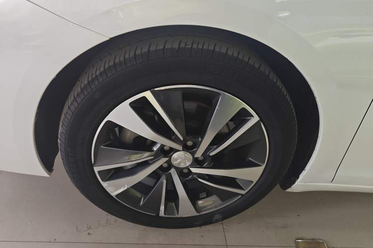 Used Peugeot 408 2019 360THP Automatic Luxury Edition China VI Standard Exterior 4