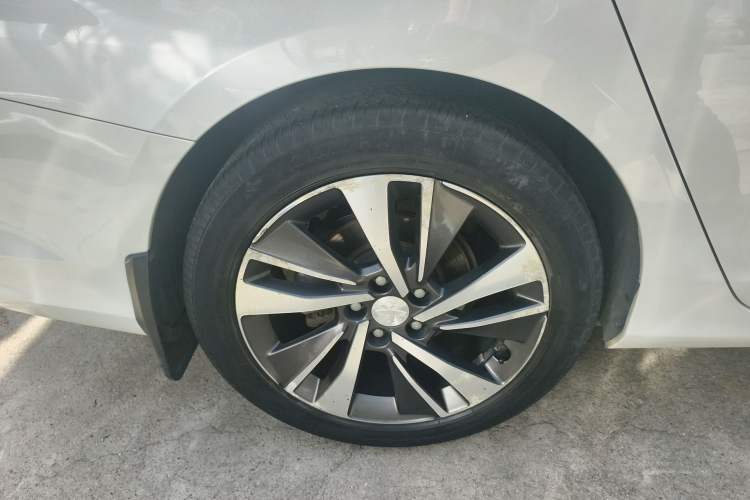Used Peugeot 408 2019 360THP Automatic Luxury Edition China VI Standard Exterior 5