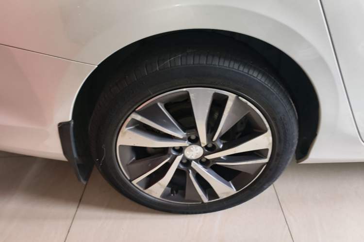 Used Peugeot 408 2019 360THP Automatic Luxury Edition China VI Standard Exterior 5