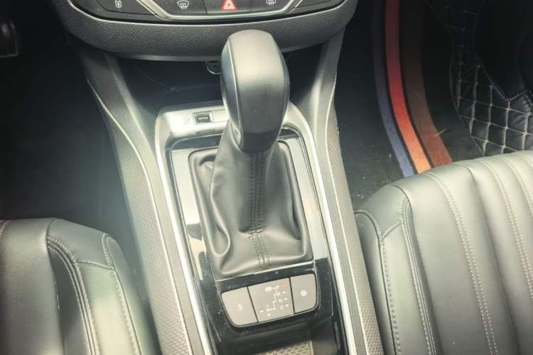 Used Peugeot 408 2019 360THP Automatic Luxury Edition China VI Standard Gear Lever