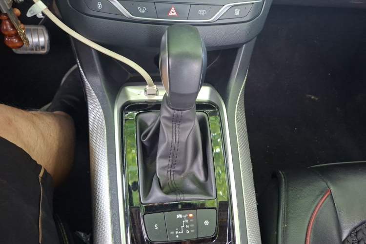 Used Peugeot 408 2019 350THP Automatic Luxury Edition China V Standard Gear Lever