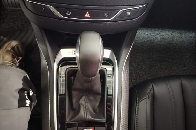 Used Peugeot 408 2019 360THP Automatic Luxury Edition China VI Standard Gear Lever