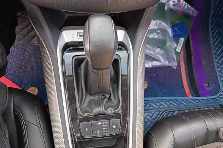 Used Peugeot 408 2019 350THP Automatic Luxury Edition China V Standard Gear Lever