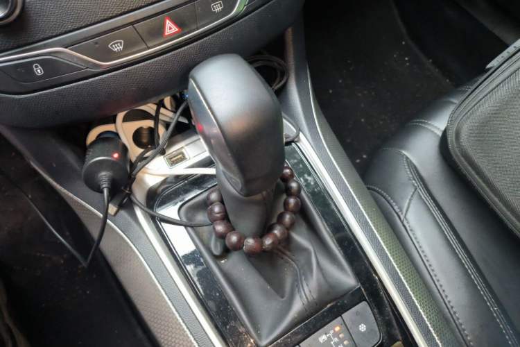 Used Peugeot 408 2019 350THP Automatic Luxury Edition China V Standard Gear Lever
