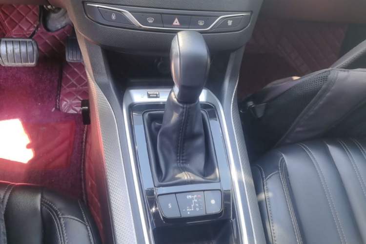 Used Peugeot 408 2019 360THP Automatic Luxury Edition China VI Standard Gear Lever
