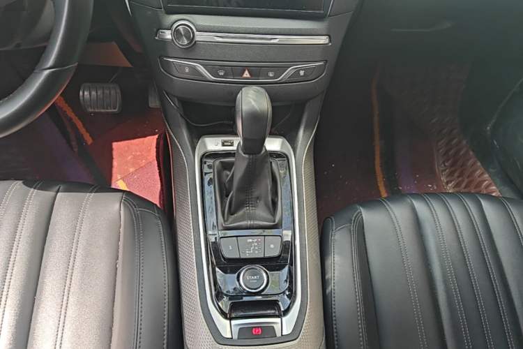 Used Peugeot 408 2019 360THP Automatic Luxury Edition China VI Standard Gear Lever