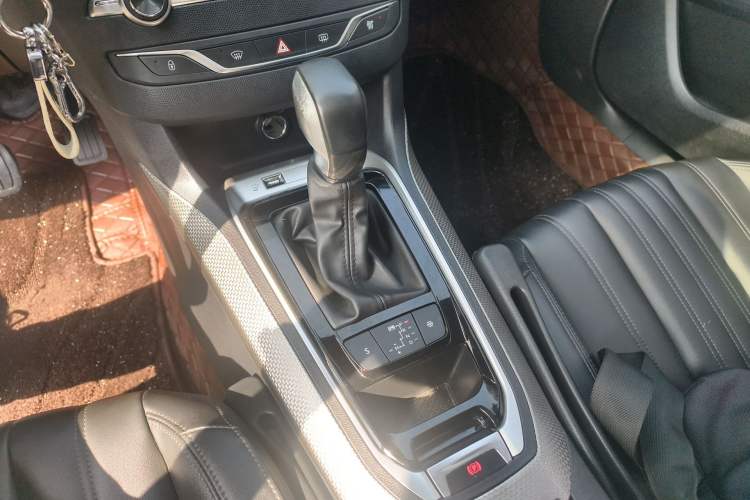 Used Peugeot 408 2019 360THP Automatic Luxury Edition China VI Standard Gear Lever