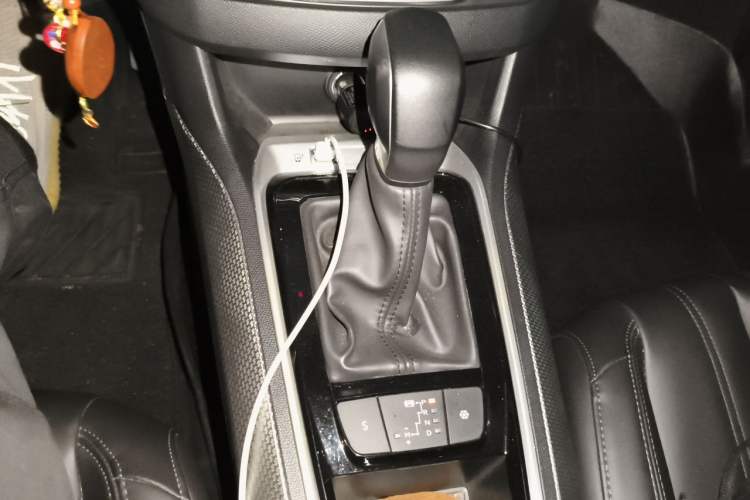 Used Peugeot 408 2019 360THP Automatic Luxury Edition China VI Standard Gear Lever